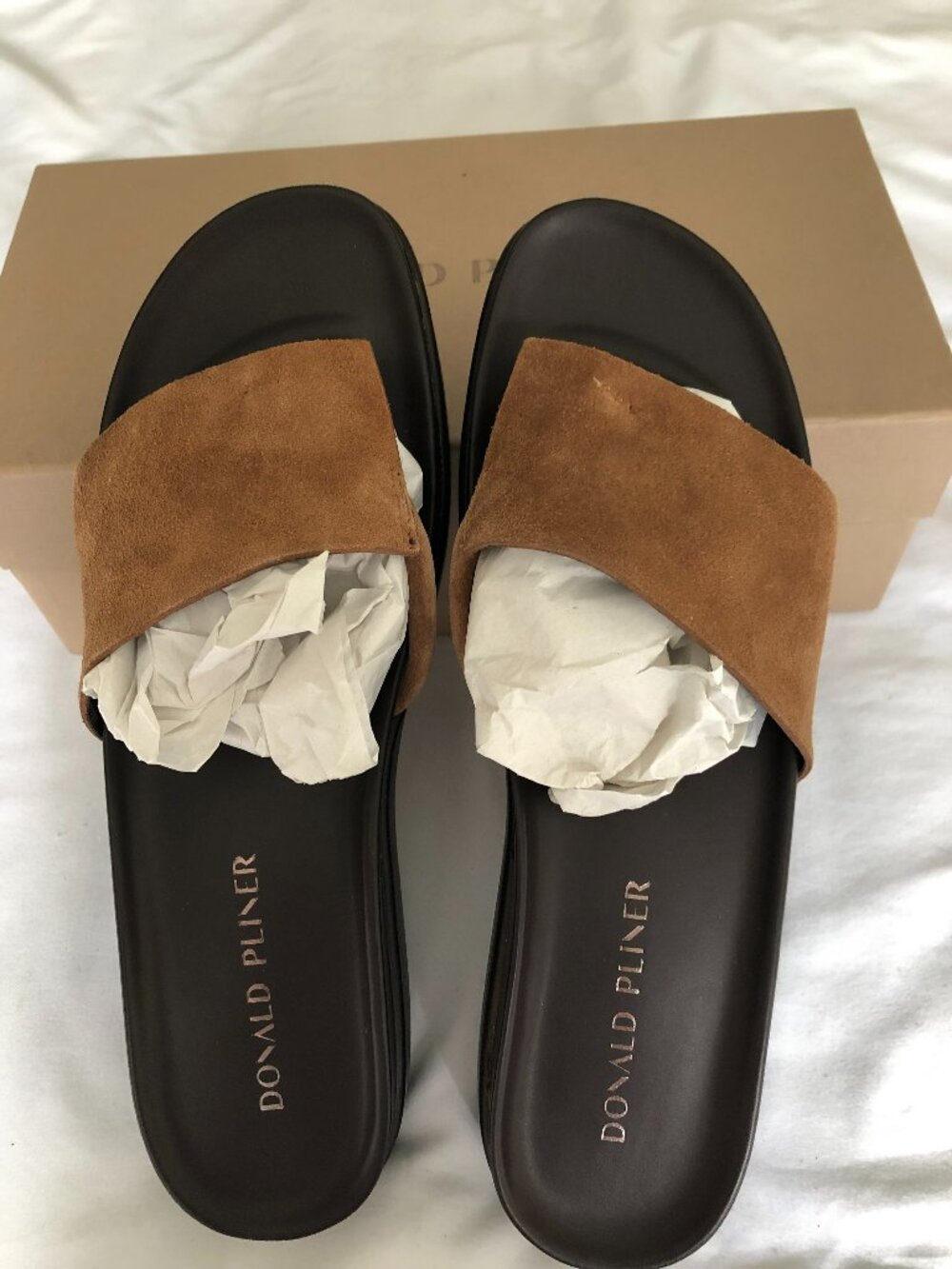 NWT Donald Pliner Fifi Leather Slip On Sandal Saddle Size 10M